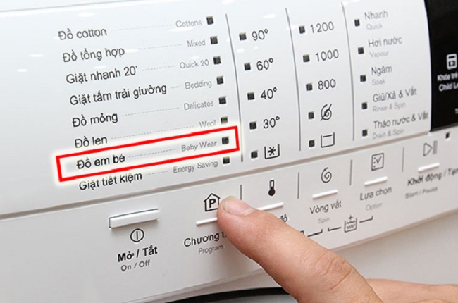 Giặt quần áo trẻ sơ sinh bằng máy giặt cần lưu ý những gì? Giặt quần áo trẻ sơ sinh bằng máy giặt cần lưu ý những gì?
