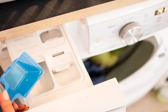 Cách giặt hấp áo vest đơn giản
